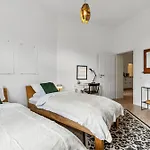 Level22 ! Grosszuegiger Altbau, Tolles Design Mit Kamin - Zentral In Bahnhofsnaehe *