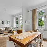 Level22 ! Grosszuegiger Altbau, Tolles Design Mit Kamin - Zentral In Bahnhofsnaehe Apartament