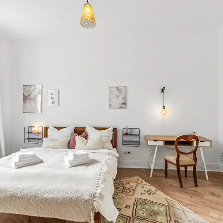 Level22 ! Grosszuegiger Altbau, Tolles Design Mit Kamin - Zentral In Bahnhofsnaehe * Леверкузен