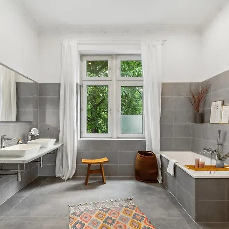 Level22 ! Grosszuegiger Altbau, Tolles Design Mit Kamin - Zentral In Bahnhofsnaehe Леверкузен