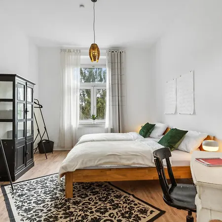 Level22 ! Grosszuegiger Altbau, Tolles Design Mit Kamin - Zentral In Bahnhofsnaehe * Леверкузен