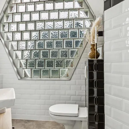 Level22 ! Grosszuegiger Altbau, Tolles Design Mit Kamin - Zentral In Bahnhofsnaehe Апартаменты *