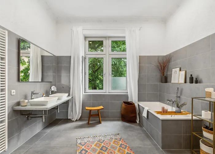 Level22 ! Grosszuegiger Altbau, Tolles Design Mit Kamin - Zentral In Bahnhofsnaehe Леверкузен