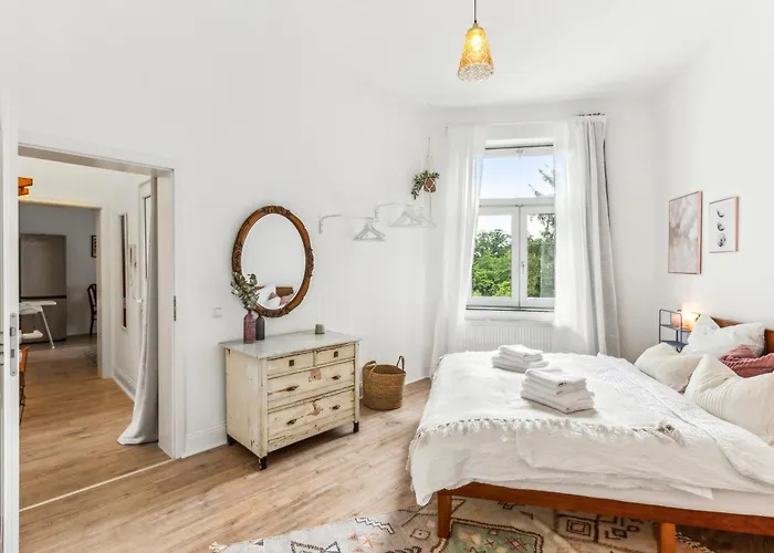 Level22 ! Grosszuegiger Altbau, Tolles Design Mit Kamin - Zentral In Bahnhofsnaehe Apartamento Leverkusen