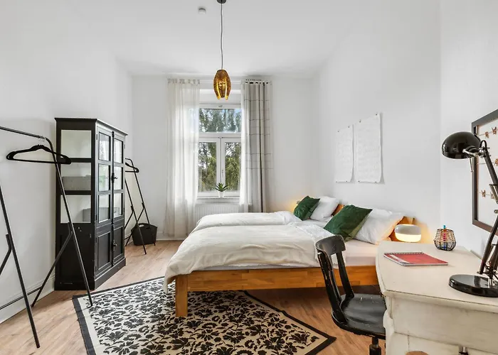 Level22 ! Grosszuegiger Altbau, Tolles Design Mit Kamin - Zentral In Bahnhofsnaehe * Леверкузен