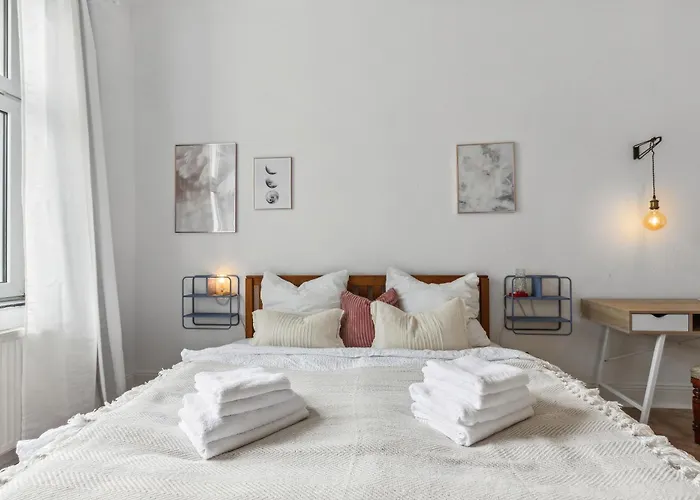 Apartamento Level22 ! Grosszuegiger Altbau, Tolles Design Mit Kamin - Zentral In Bahnhofsnaehe Leverkusen