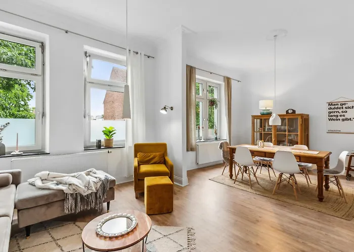 Апартаменты Level22 ! Grosszuegiger Altbau, Tolles Design Mit Kamin - Zentral In Bahnhofsnaehe