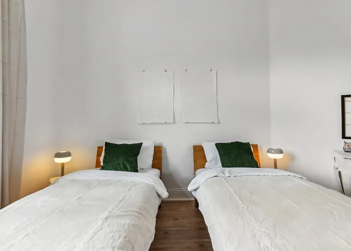 Level22 ! Grosszuegiger Altbau, Tolles Design Mit Kamin - Zentral In Bahnhofsnaehe * Leverkusen